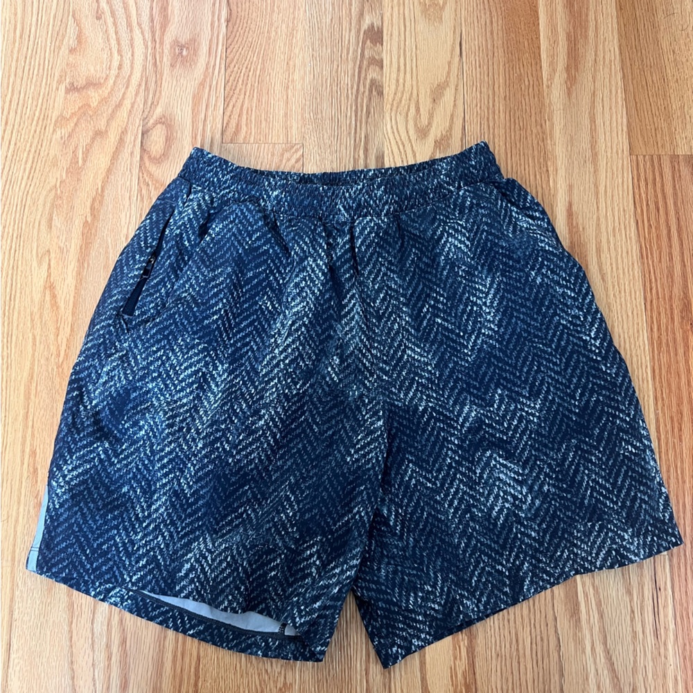 Lululemon pacebreaker shorts